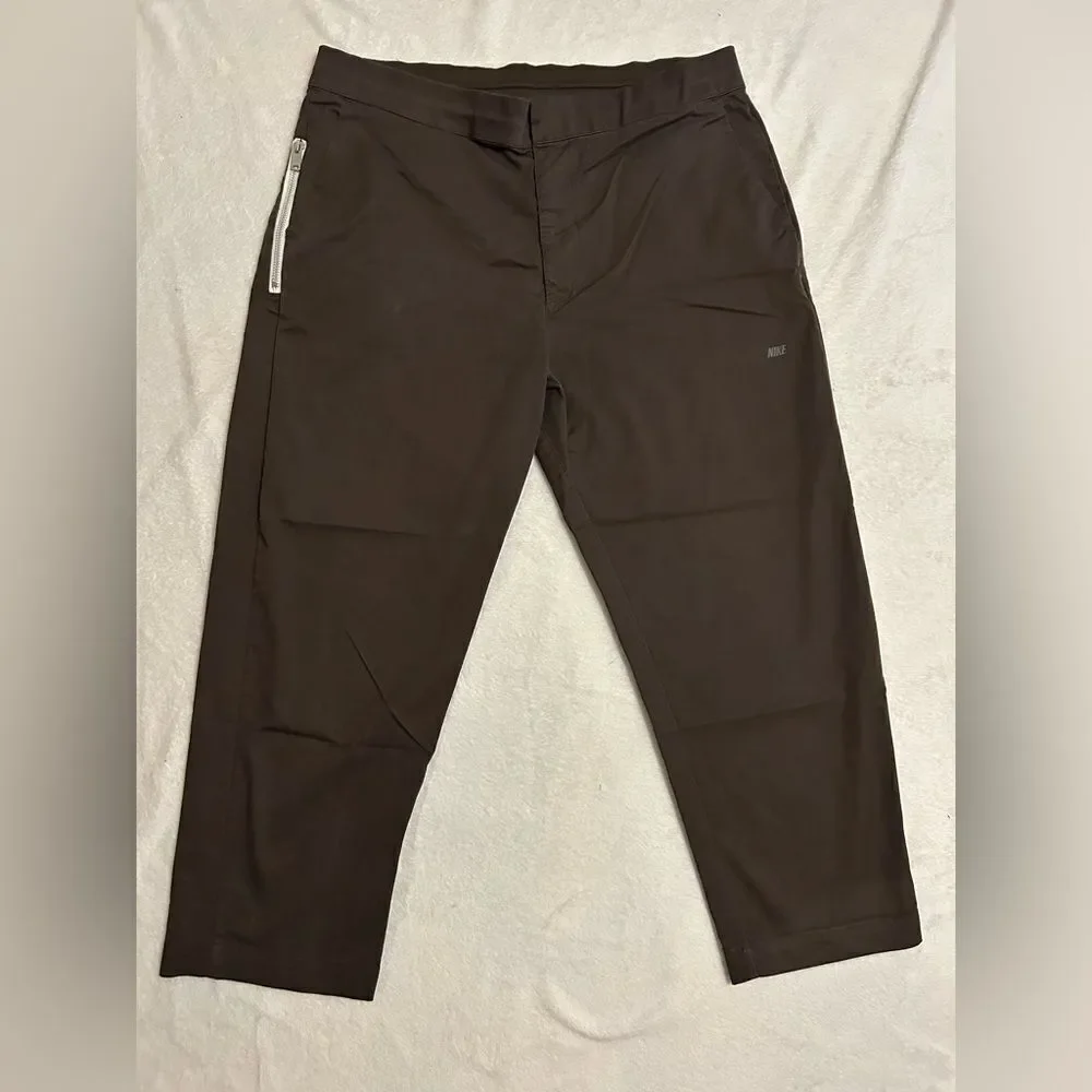 Nike Sportswear Mens Size 36 Essentials Unlined Cropped Pants